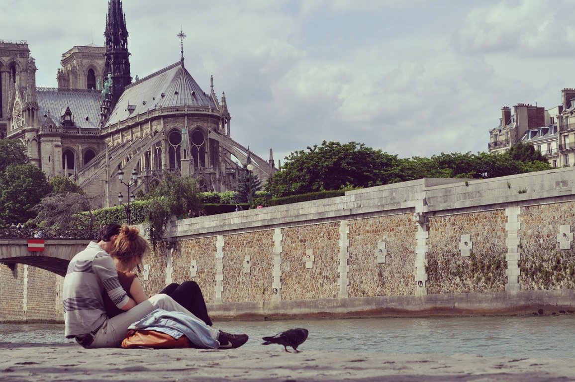 nha-tho-duc-ba-bieu-tuong-nghin-nam-cua-thanh-pho-paris