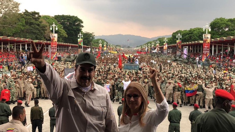 Hoành tráng đạo quân nửa triệu người Venezuela diễu binh