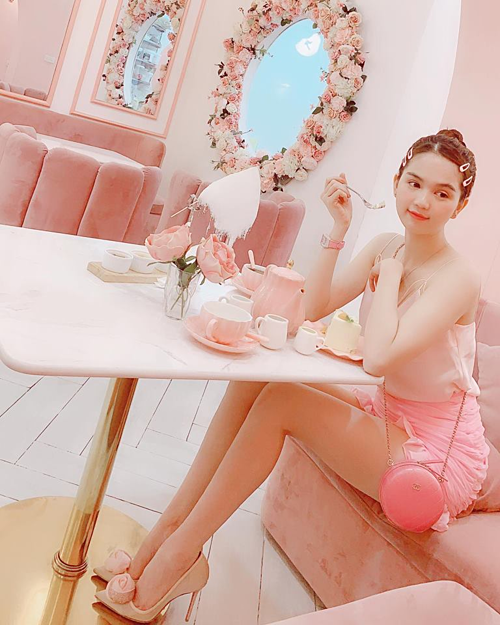 Ngọc Trinh nhận mình là