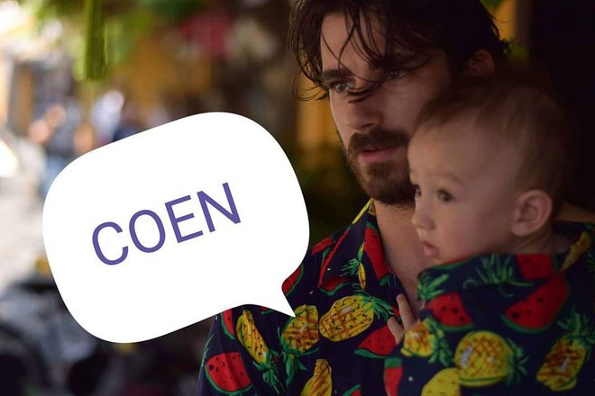 Trên trang cá nhân của mình Trang Khiếu vừa khoe bức ảnh chồng và con trai khiến nhiều người trầm trồ, có thể thấy con trai thừa hưởng nhiều nét đẹp từ bố mẹ. Đây là lần hiếm hoi cô cho cả gia đình nhỏ được