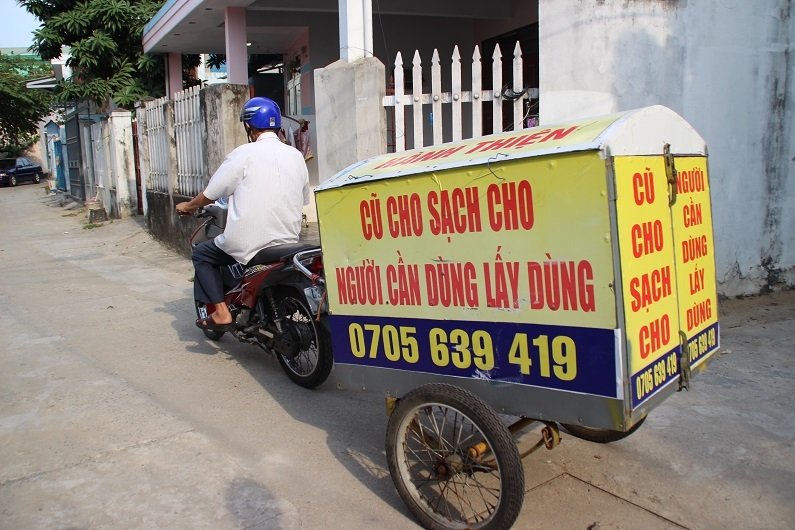 hanh-dong-lay-dong-trieu-trai-tim-cua-cu-ong-80-tuoi