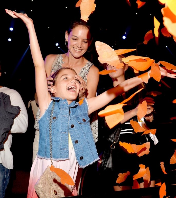 suri-cruise-xinh-xan-o-tuoi-13