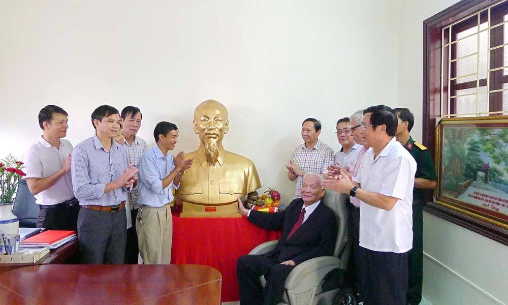 Chuyến thị sát đặc biệt của Tổng Tham mưu trưởng Lê Đức Anh