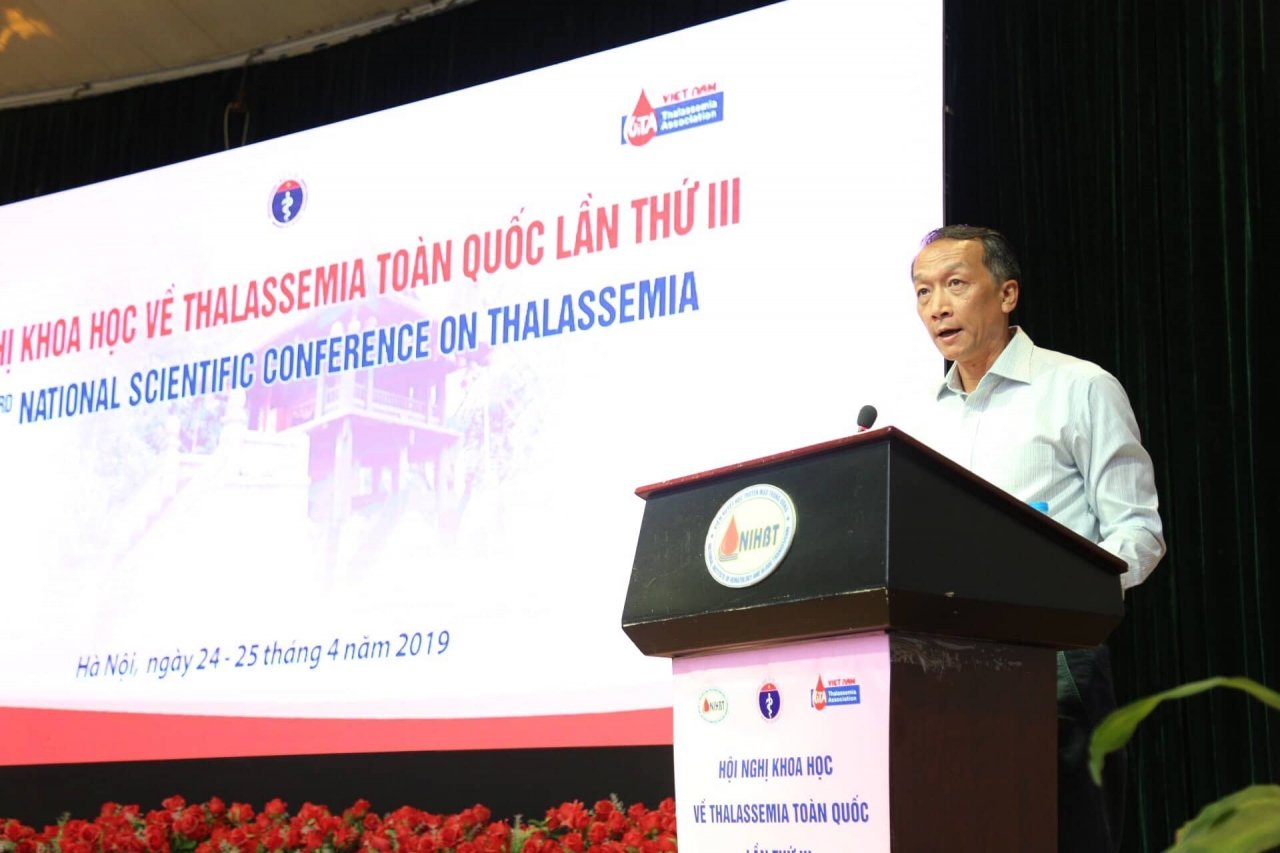 TS.BS. Bạch Quốc Khánh, Viện trưởng Viện Huyết học - Truyền máu Trung ương, Chủ tịch Hội tan máu bẩm sinh Việt Nam.