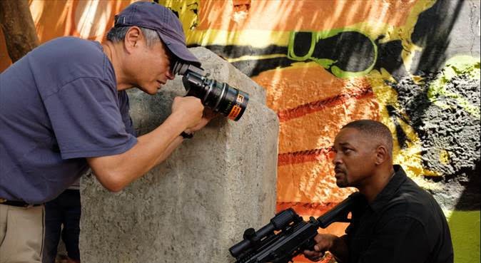 Đạo diễn Lý An và tài tử Will Smith trên phim trường.