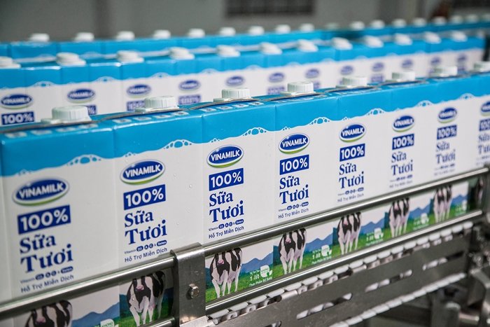 vinamilk-dung-dau-o-ca-sua-nuoc-va-sua-bot-tre-em-tai-viet-nam