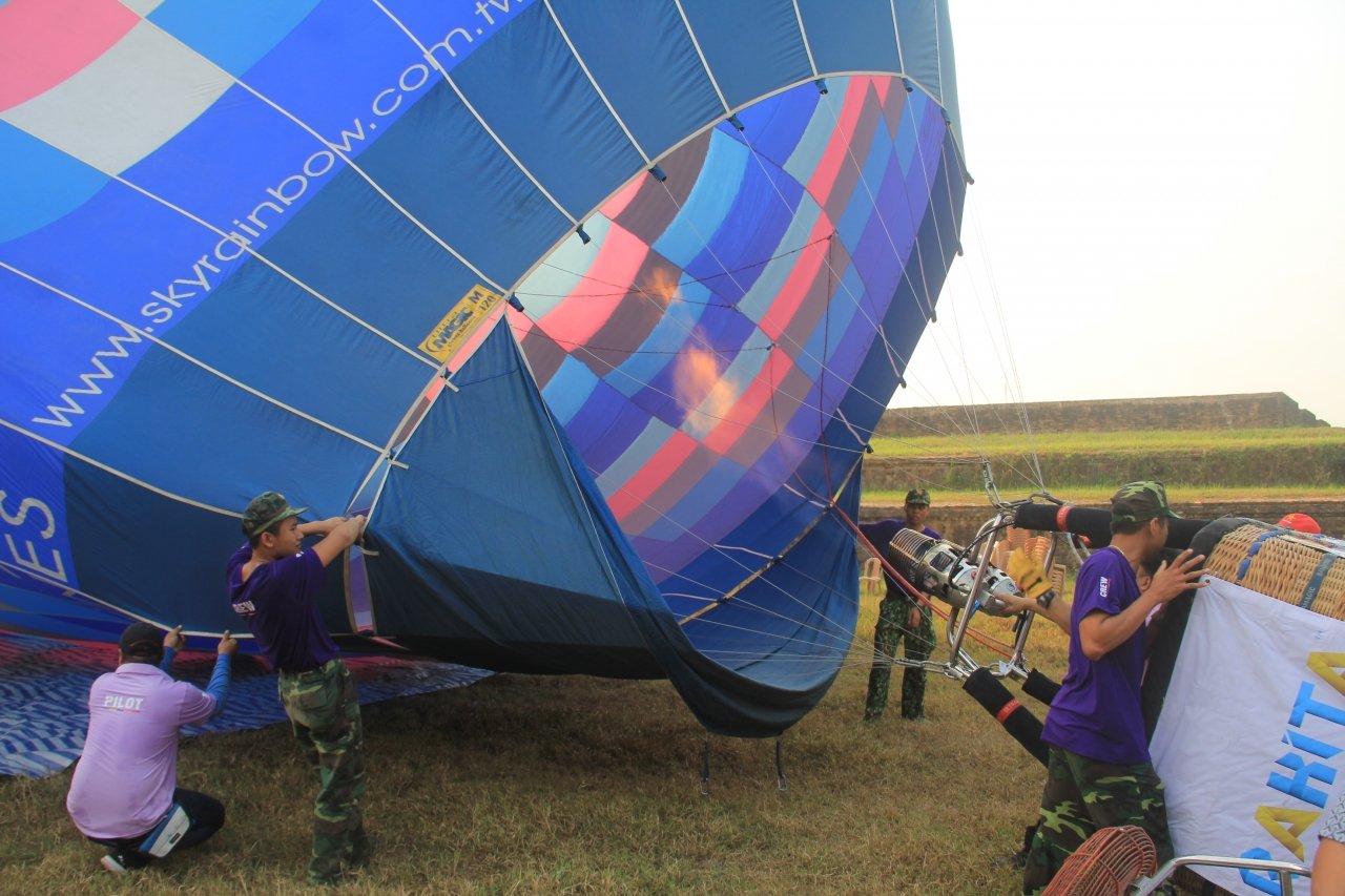 chiem-nguong-khinh-khi-cau-khoe-sac-o-co-do-hue