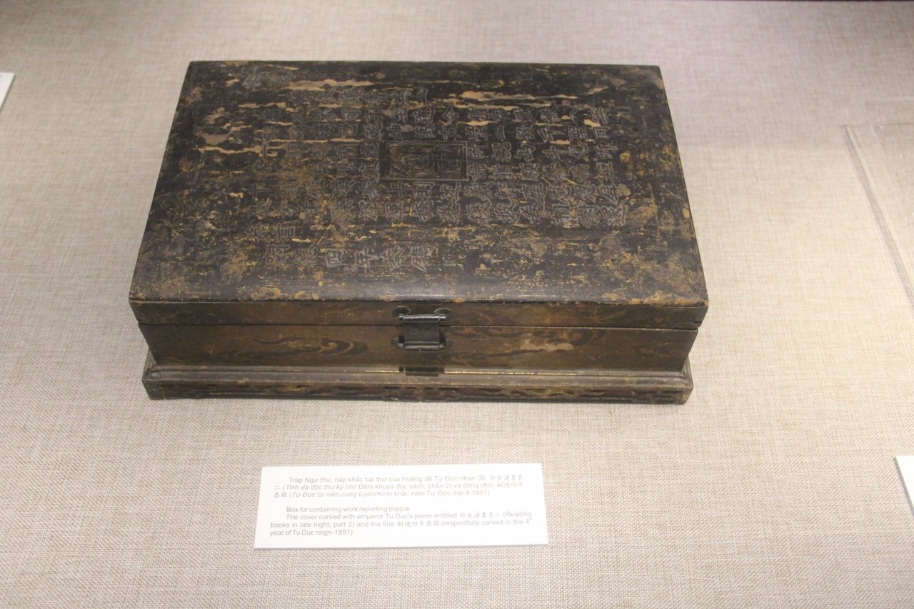 chiem-nguong-vat-dung-sinh-hoat-trong-hoang-gia-trieu-nguyen