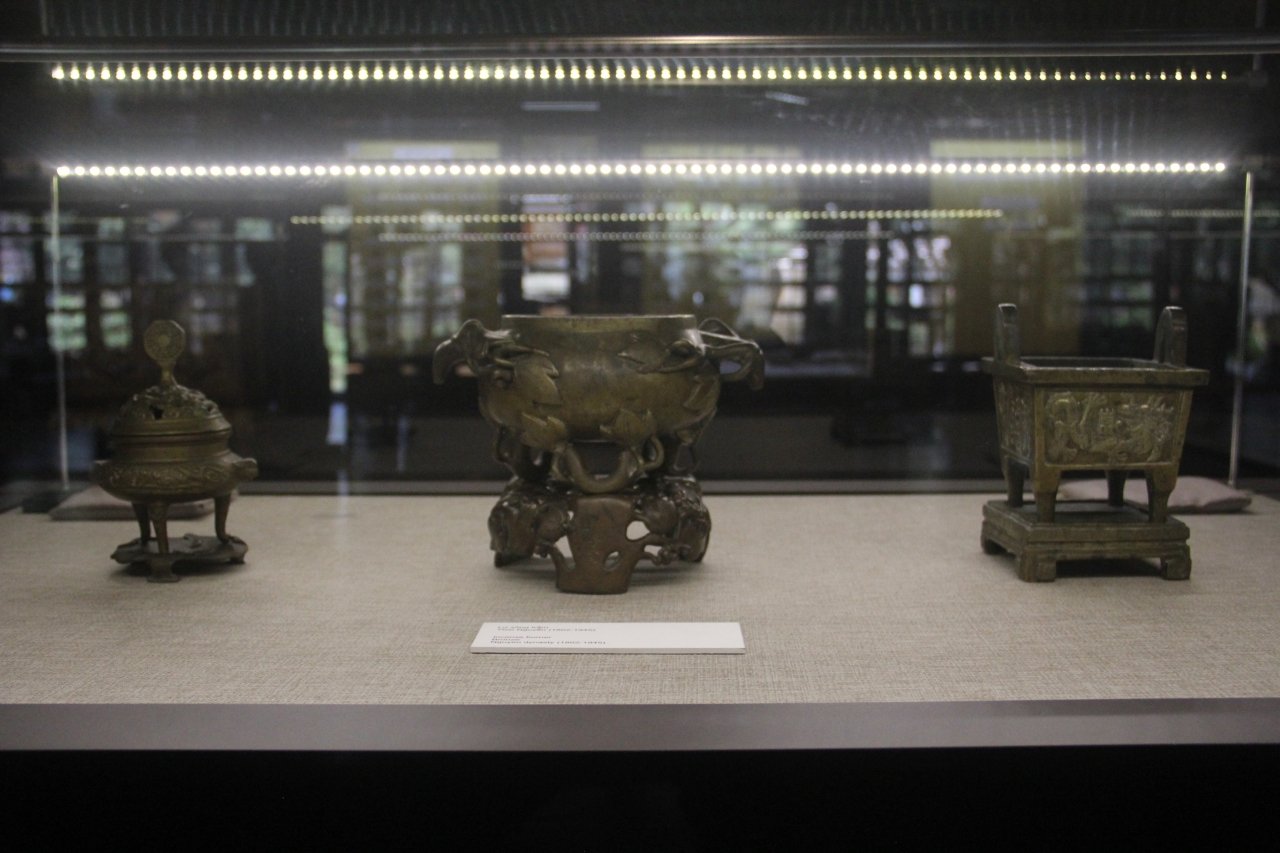 chiem-nguong-vat-dung-sinh-hoat-trong-hoang-gia-trieu-nguyen