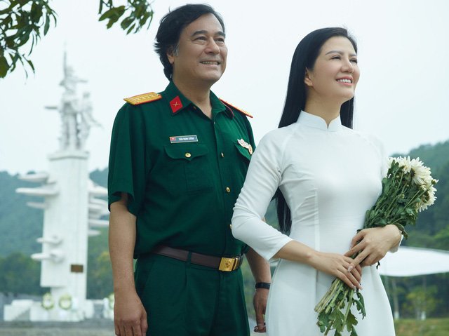 nhac-viet-thang-4-net-cham-pha-mang-ten-dinh-hien-anh