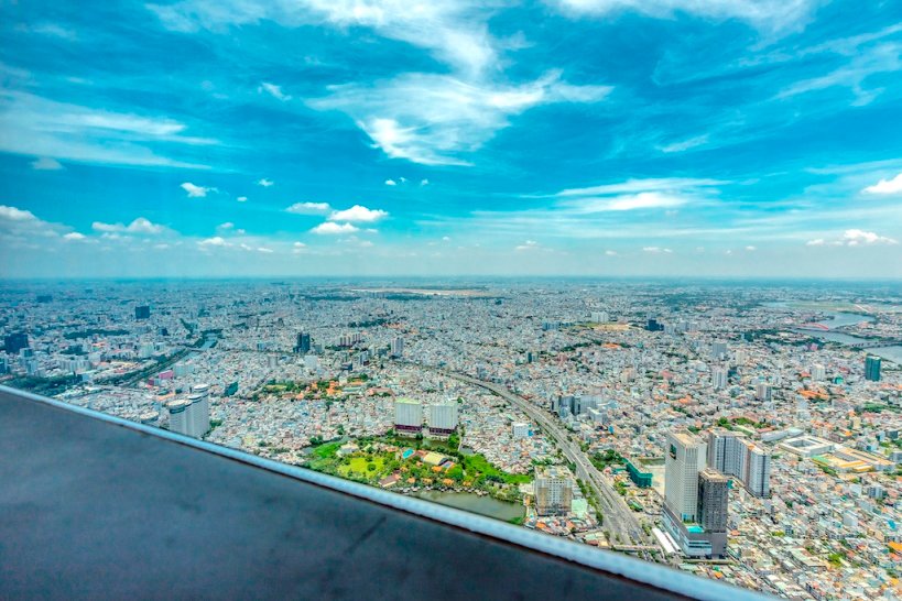 thưởng thức bữa tiệc giữa không trung khác lạ