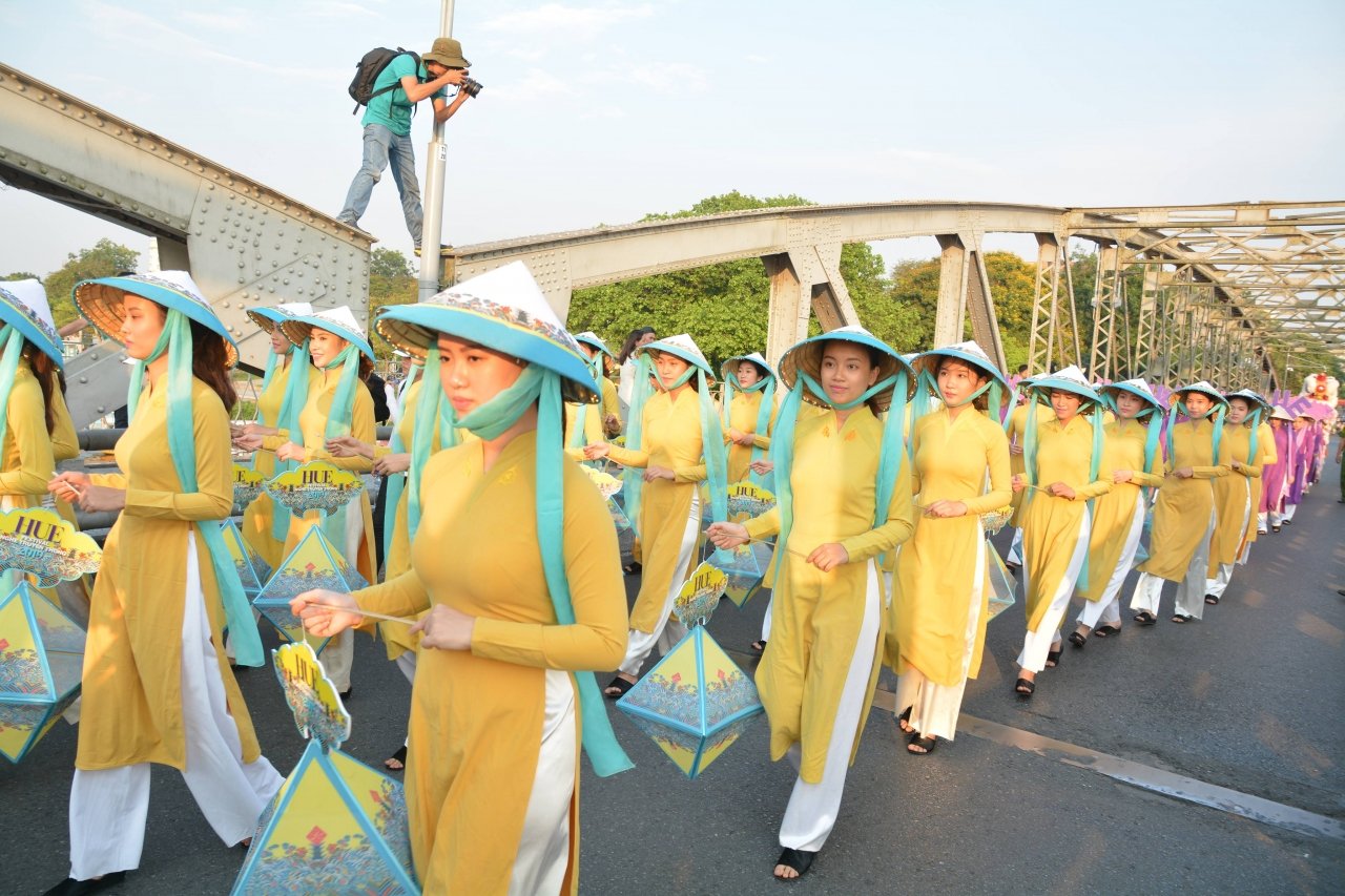 le-ghi-nho-cong-on-nhung-nguoi-khai-sinh-ra-cac-lang-nghe-truyen-thong-viet-nam