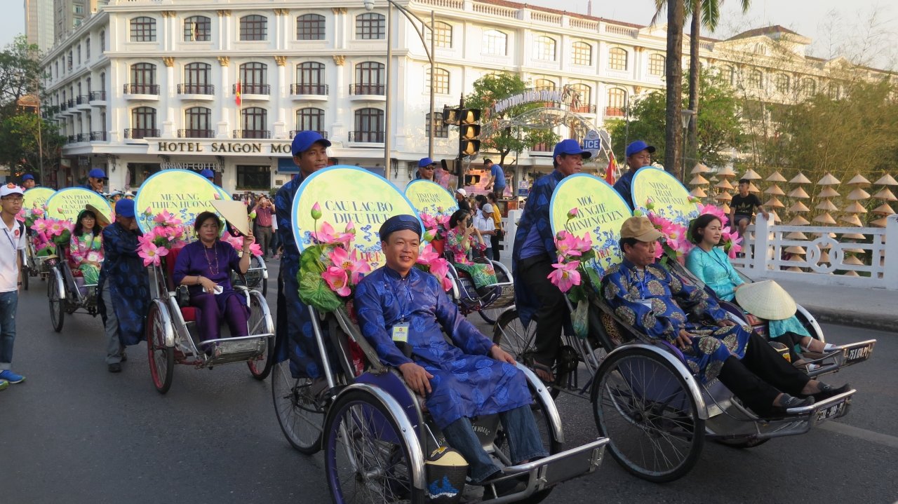 le-ghi-nho-cong-on-nhung-nguoi-khai-sinh-ra-cac-lang-nghe-truyen-thong-viet-nam
