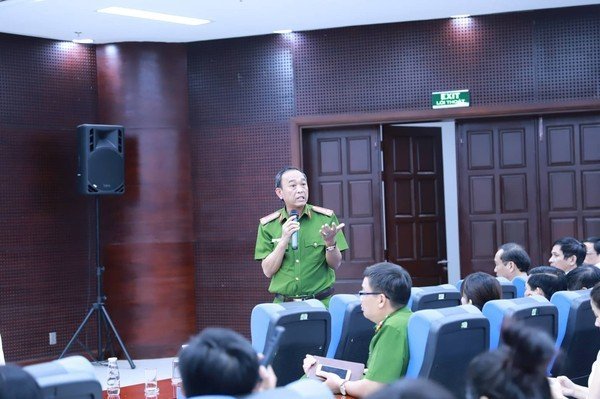 Đại tá Trần Mưu - Phó Giám đốc Công an TP Đà Nẵng thông tin, đã 2 lần đề nghị VKSND TP Đà Nẵng phê chuẩn khởi tố tội giết người đối với Hời nhưng VKS không đồng ý. Ảnh: Nguyễn Thúy