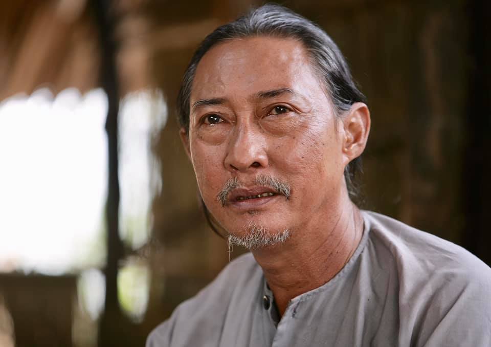  Ông được yêu mến bởi sự dung dị và tài năng.