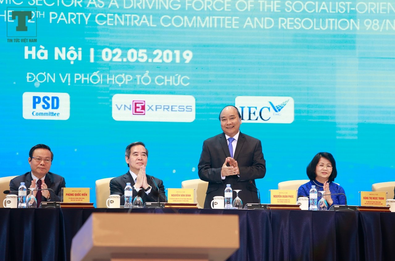 Sau 7 phiên Hội thảo chuyên đề diễn ra đồng thời sáng nay tại Trung tâm Hội nghị Quốc gia (Hà Nội), Diễn đàn Kinh tế tư nhân 2019 bước vào phiên Toàn thể trong buổi chiều.