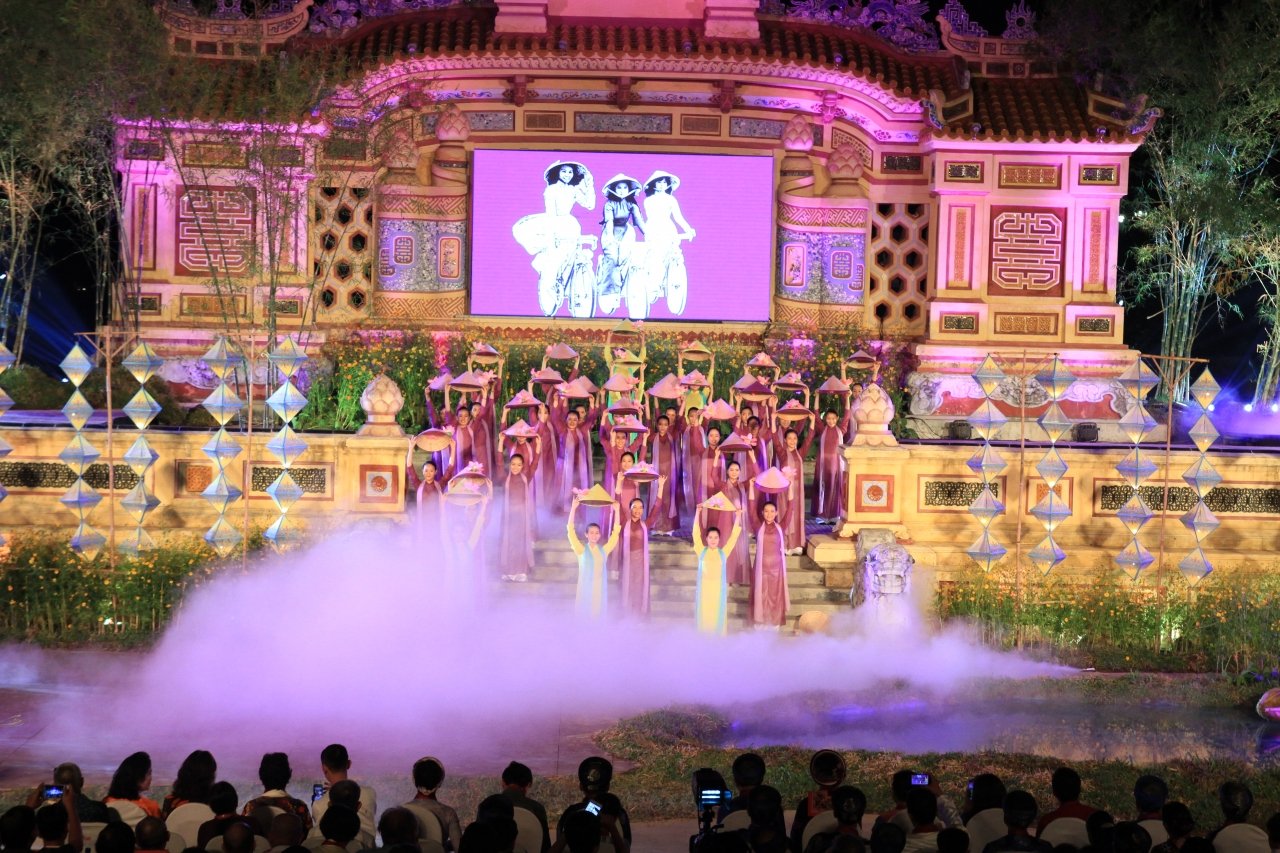 ton-vinh-gia-tri-tinh-hoa-nghe-truyen-thong