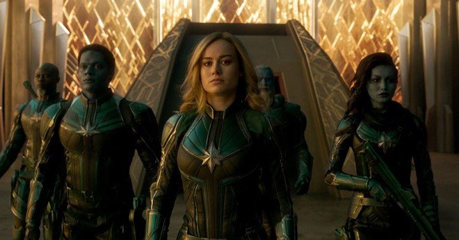 Nguoi phu nu goc Viet dung sau cac sieu anh hung 'Avengers: Endgame' hinh anh 2 