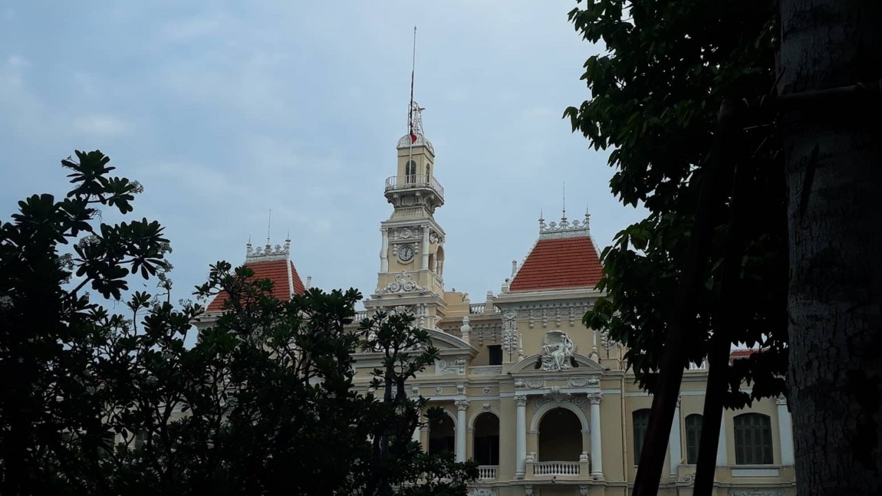 tp-hcm-co-quan-cong-so-treo-co-ru-quoc-tang-nguyen-chu-tich-nuoc-le-duc-anh