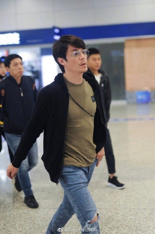 Nhiều người bày tỏ sự tiếc nuối nhan sắc nam thần của Hoắc Kiến Hoa trước đây.