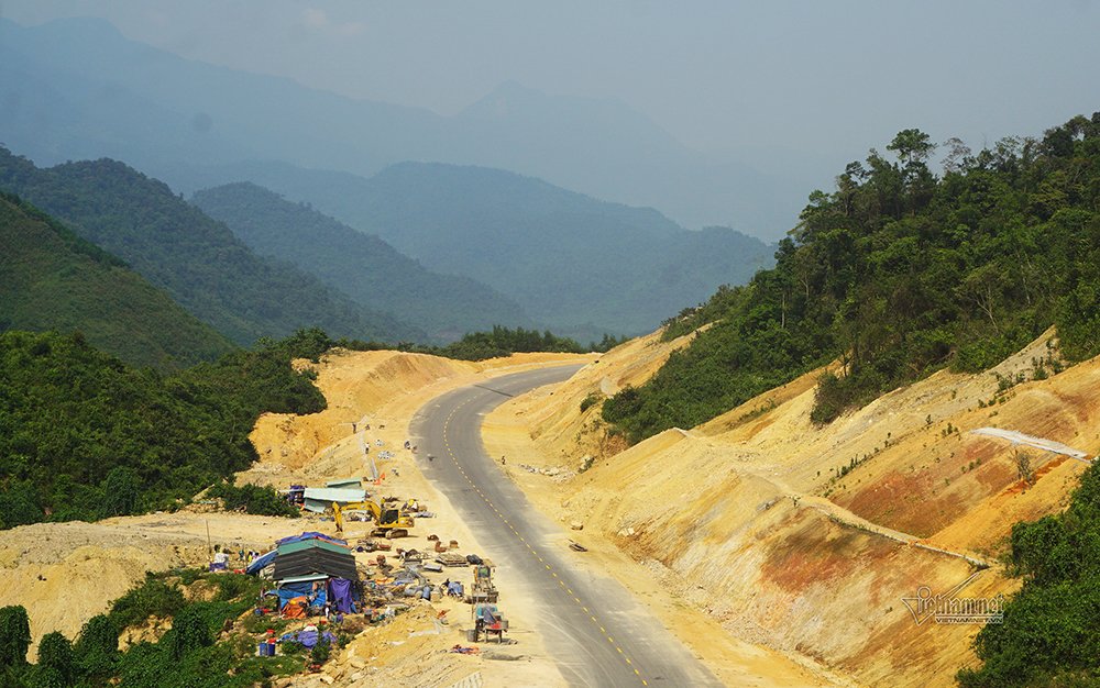 11000-ty-lam-cao-toc-xuyen-vuon-quoc-gia-bach-ma-noi-hue-da-nang
