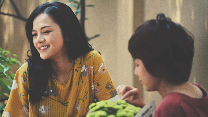 Trên trang cá nhân, Thu Quỳnh chia sẻ bức ảnh mong manh của mình: 
