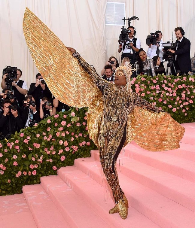 8-ngoi-sao-lgbt-dien-trang-phuc-an-tuong-nhat-tai-met-gala-2019