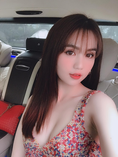 sao-viet-hom-nay-huong-tram-dap-tra-thong-tin-nghi-hat-sang-my-vi-mang-bau
