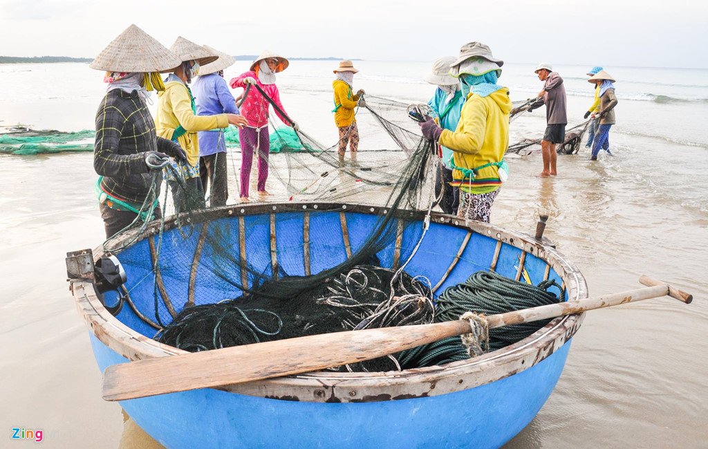 bien-le-thuy-nang-cong-chua-ngu-quen-giua-mien-trung