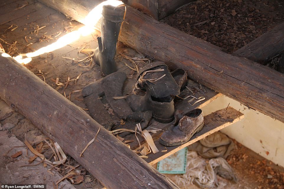 canh-tuong-xot-xa-cua-nhung-ngoi-nha-bi-tan-pha-boi-tham-hoa-hat-nhan-chernobyl-sau-33-nam
