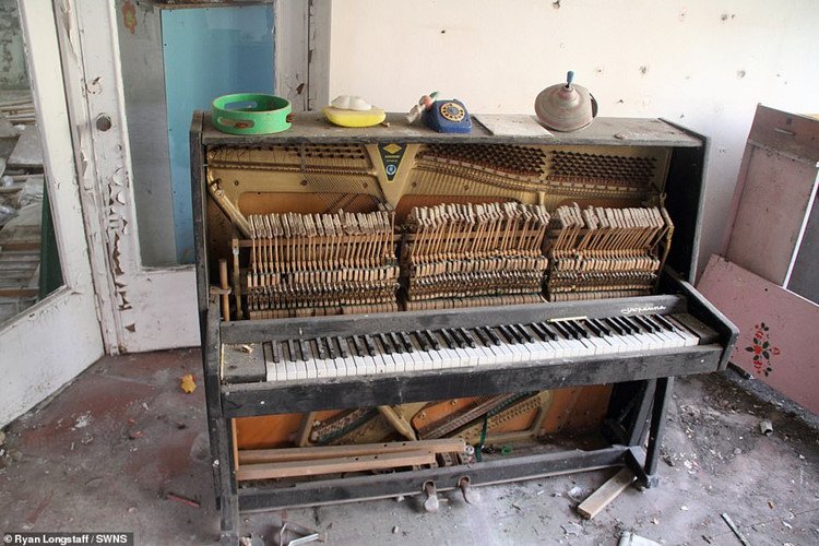 canh-tuong-xot-xa-sau-33-nam-cua-nhung-ngoi-nha-bi-tan-pha-boi-tham-hoa-hat-nhan-chernobyl