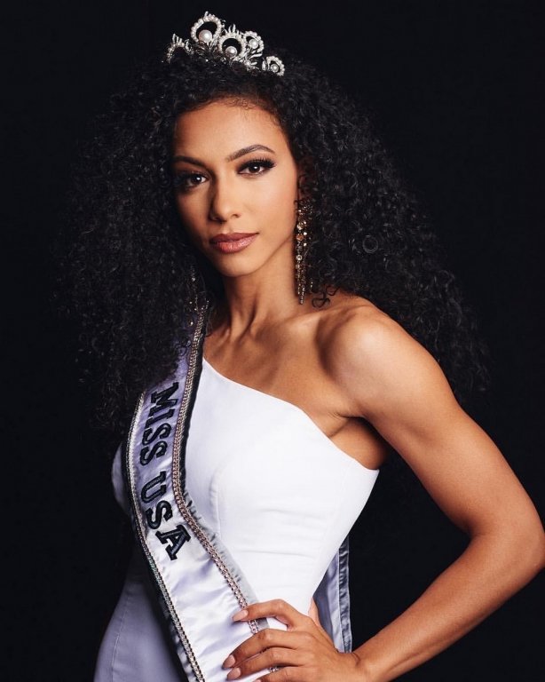 so-ke-loat-doi-thu-cuc-manh-se-doi-dau-voi-hoang-thuy-tai-miss-universe-2019