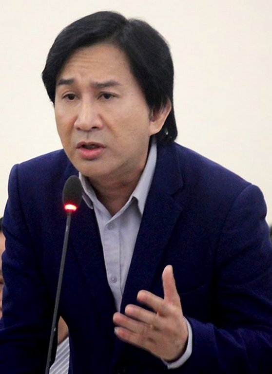 truoc-hong-to-sao-viet-nao-tung-lao-dao-vi-trot-dam-me-co-bac