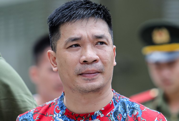 Văn Kính Dương cuối phiên tòa hôm nay. Ảnh: Thành Nguyễn.