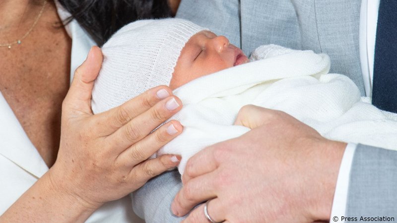Thành viên mới của Hoàng gia Anh có tên là Archie Harrison Mountbatten-Windsor.