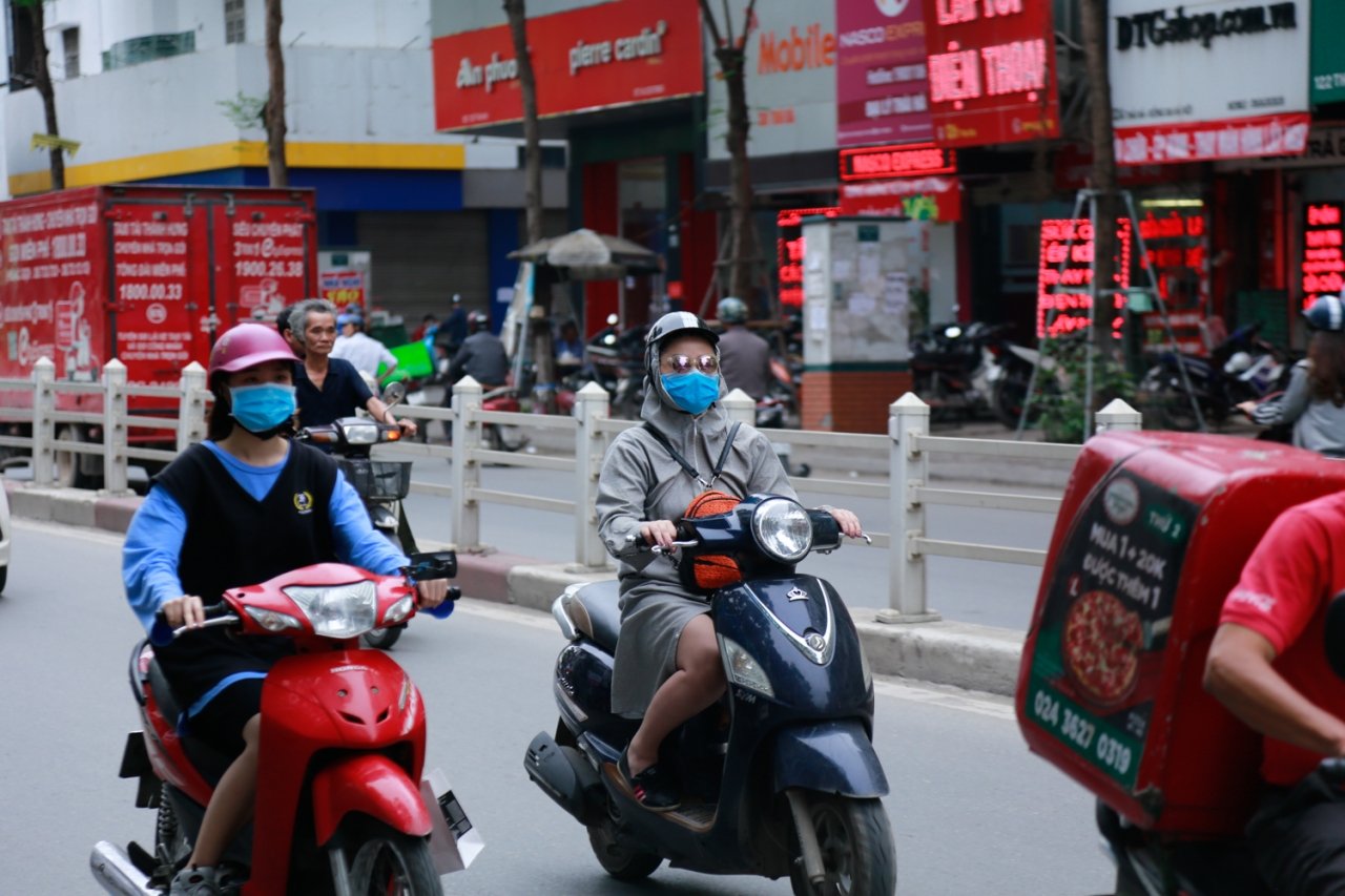 Theo chuyên gia khí tượng đây không phải là hiện tượng bất thường, hình thái thời tiết này thường xuất hiện vào đầu mỗi mùa Hè.
