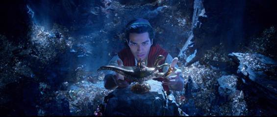 Hãy làm quen với Mena Massoud- Aladdin của phiên bản 2019.