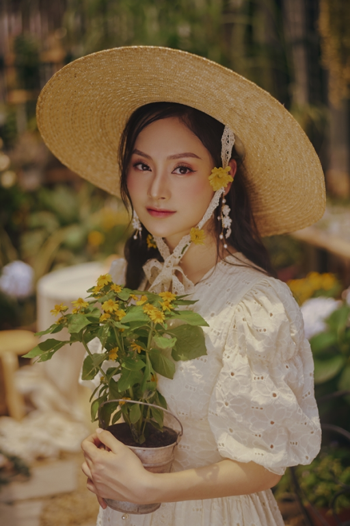 Lan Phượng xinh đẹp như thiếu nữ trong bộ ảnh mới.