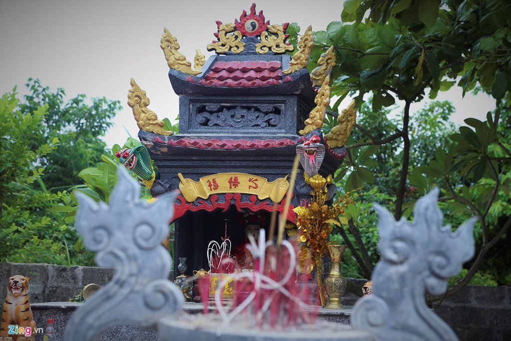 cong-troi-tram-tuoi-tren-dinh-deo-ngang