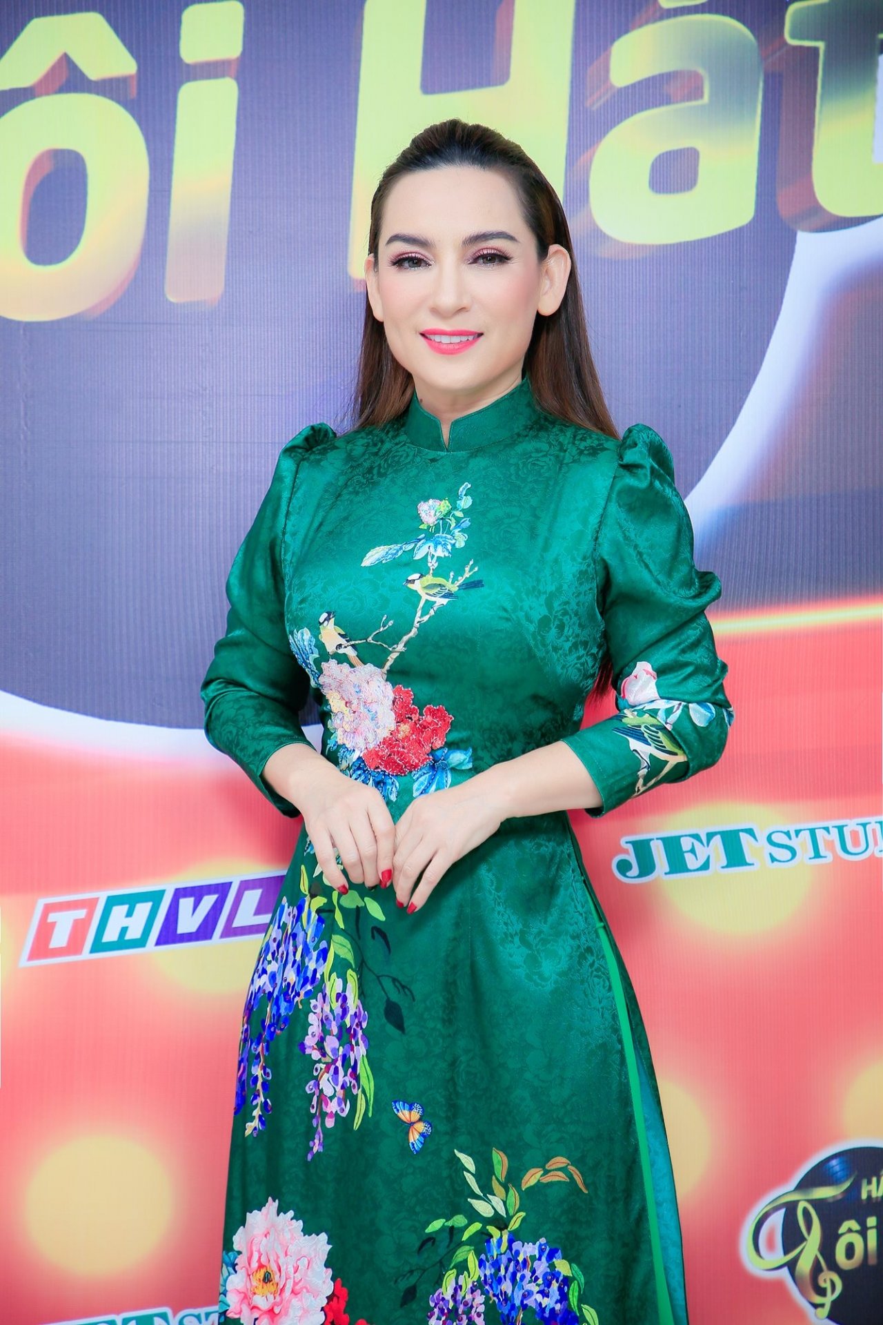 Phi Nhung lại nói cô đã bỏ qua cho bậc tiền bối.