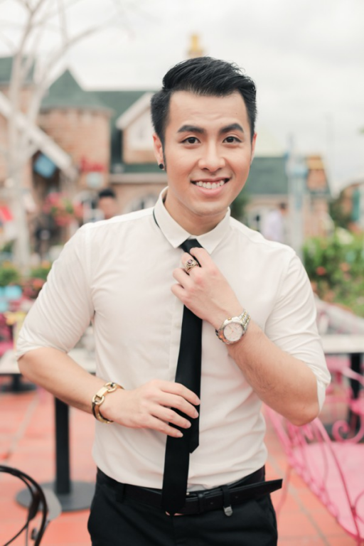 akira-phan-xuong-ma-phat-tuong-dau-troc-loc-khien-nhieu-nguoi-khong-nhan-ra