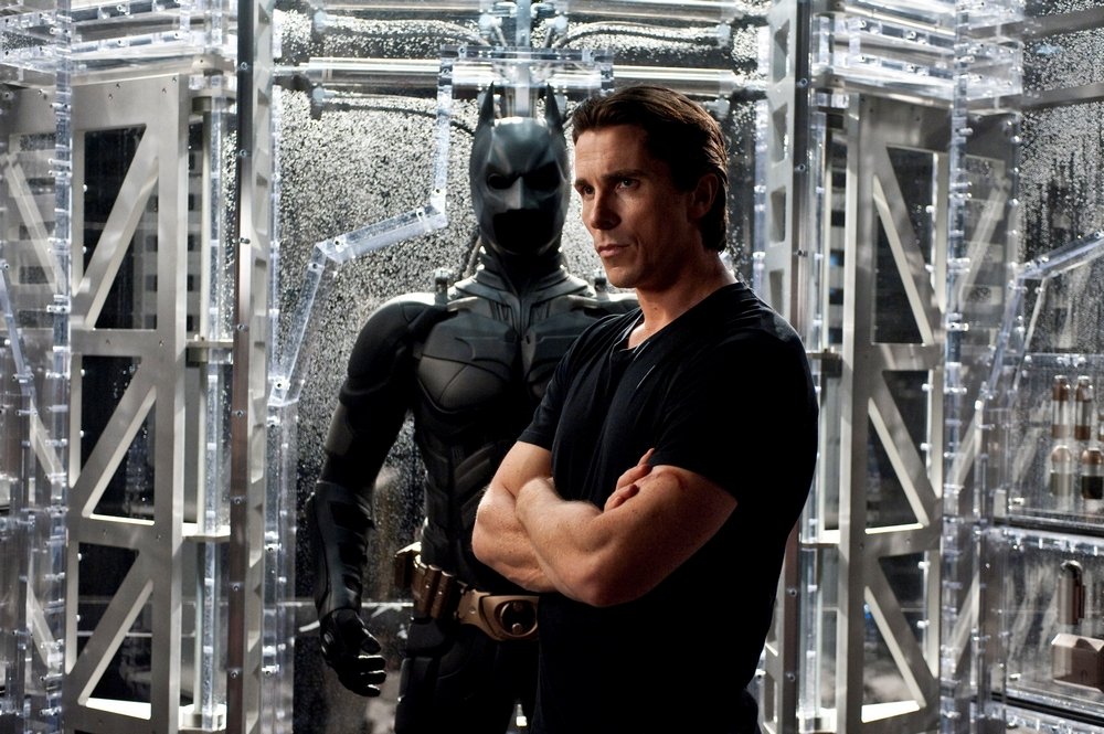 ai-la-tai-tu-hoa-than-sieu-anh-hung-batman-thanh-cong-nhat-lich-su