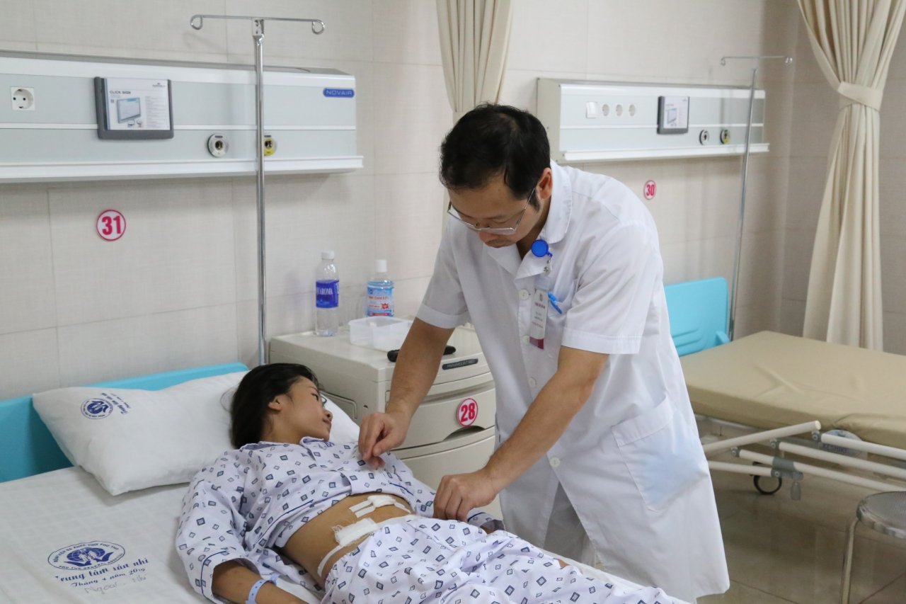 cat-u-nang-buong-trung-kich-thuoc-lon-cho-benh-nhi-10-tuoi
