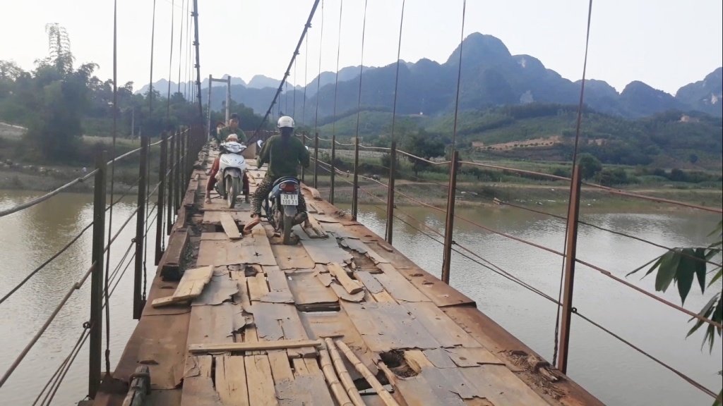 Hình ảnh cầu treo 