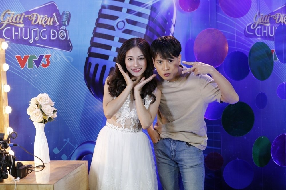 sara-luu-vo-sap-cuoi-cua-nhac-si-duong-khac-linh-la-ai