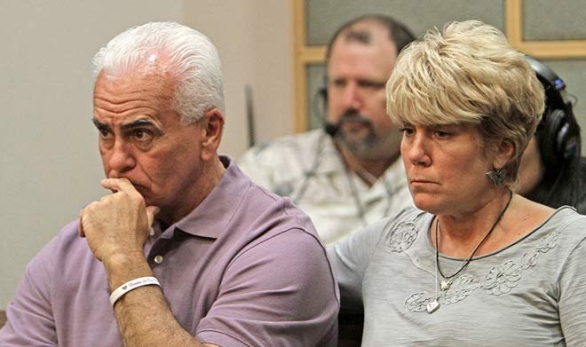 Bố mẹ của Casey Anthony cũng là ông bà ngoại của nạn nhân.