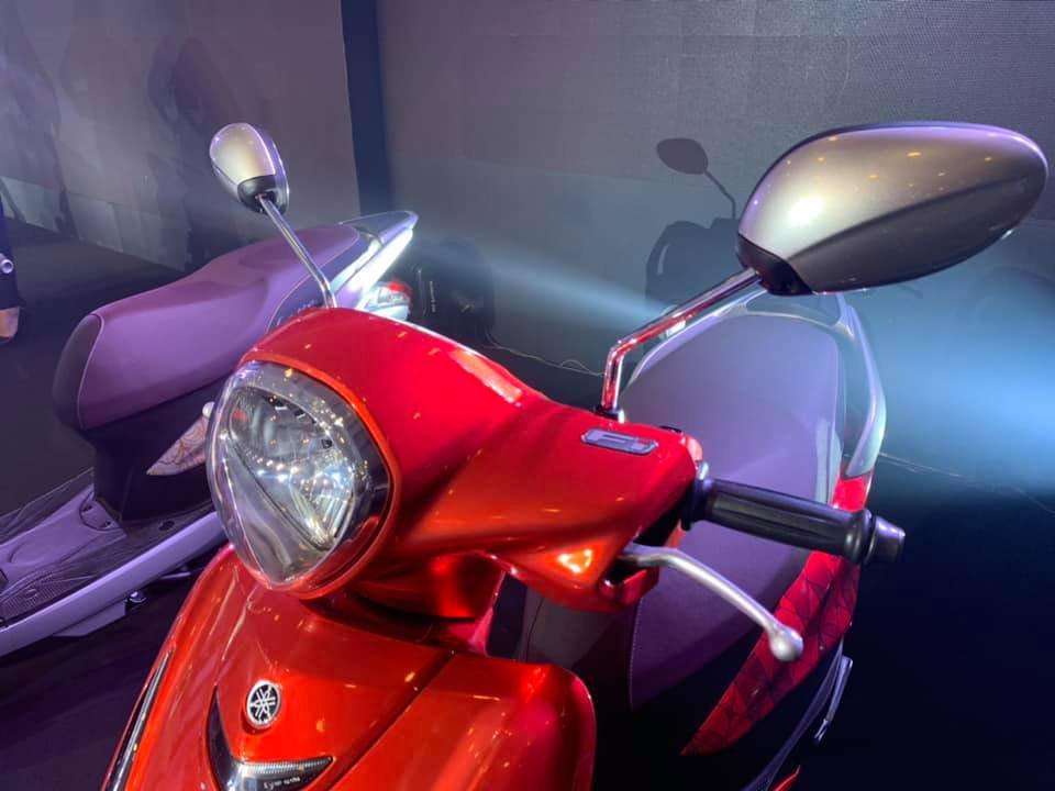 yamaha-ra-mat-xe-tay-ga-moi-latte-de-bep-hay-diem-to-cho-honda-lead