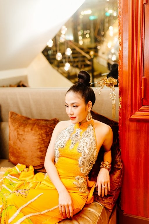 them-mot-nguoi-dep-viet-gay-nao-loan-tham-do-cannes