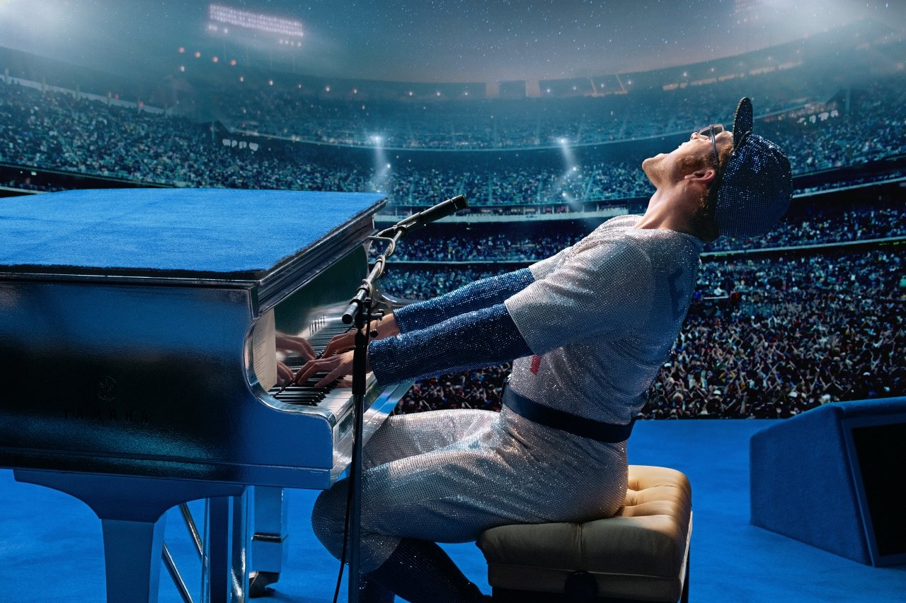 phim-ve-elton-john-va-trang-phao-tay-4-phut-tai-lhp-cannes