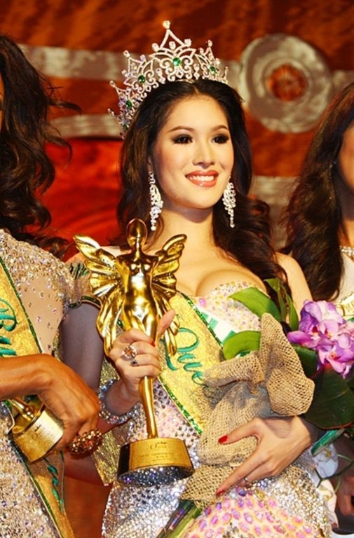 huong-giang-lieu-co-phai-la-hoa-hau-chuyen-gioi-quoc-te-dep-nhat-lich-su